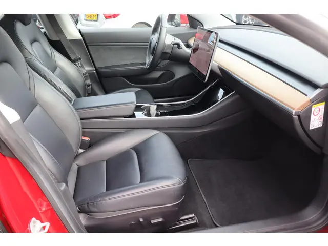 Tesla Model 3 Long Range AWD 75 kWh 2019 Elektrisch 14