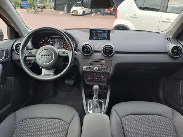 Audi A1 Sportback 1.0 TFSI Adrenalinc S-Line 2016 Benzine 5