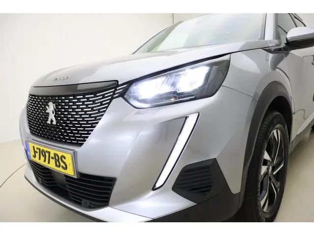 Peugeot 2008 1.2T 130pk Allure 2020 Benzine 17