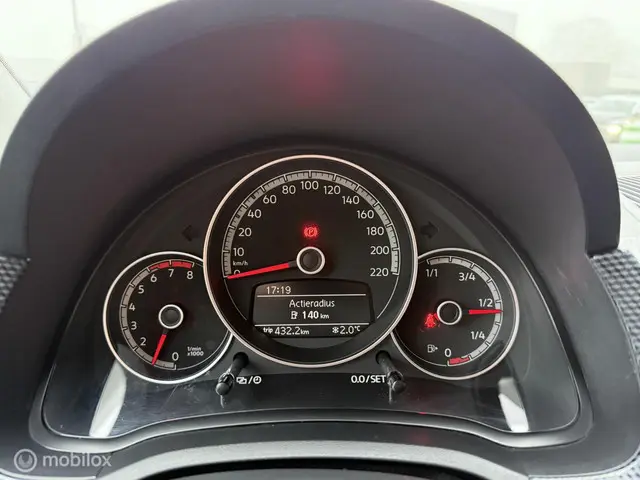 Volkswagen up! 1.0 BMT move up! BTW AIRCO 2020 Benzine 13