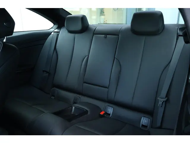 BMW 4 Serie Coupé 420i M Sport 2016 Benzine 14