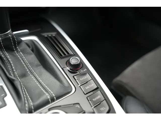 Audi A4 Avant 3.0 TFSI S4 quattro Pro Line 2013 Benzine 36