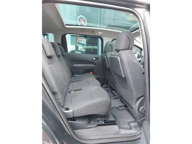 Peugeot 5008 1.2 PureTech Style 7p. 2016 Benzine 13