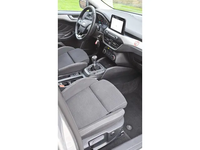 Ford Focus Wagon 1.5 EcoBlue Trend Edition 2019 Benzine 14