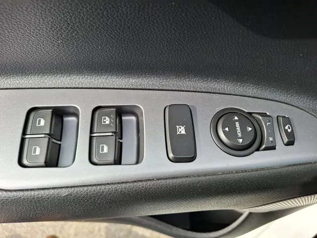 Kia Rio 1.0 T-GDi MHEV GT-Line 2023 Hybride Benzine 15