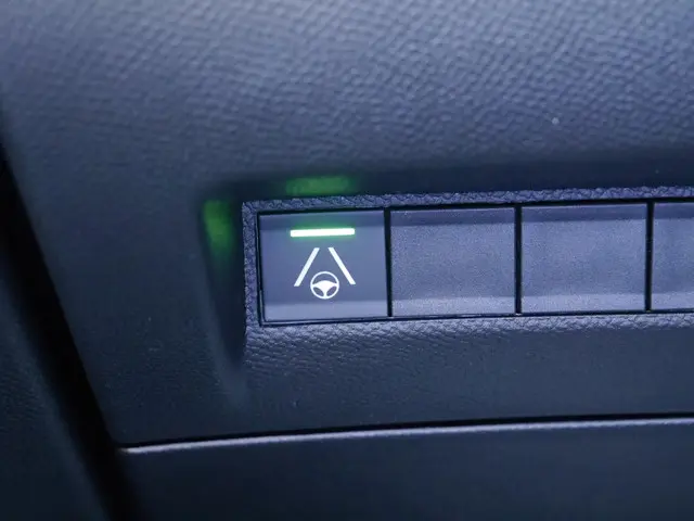 Peugeot 208 1.2 Hybrid 110 e-DCS6 GT 2025 Benzine 20