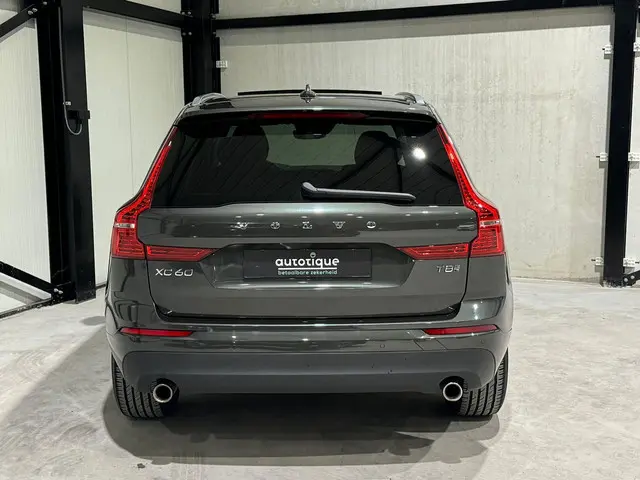 Volvo XC60 2.0 T8 AWD Momentum Pro 2020 Hybride Benzine 28