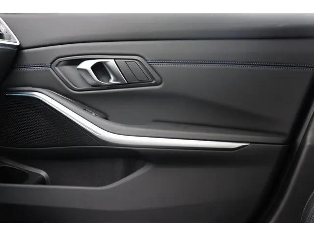 BMW 3 Serie 320e 2025 Hybride Benzine 29