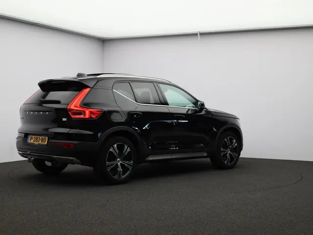 Volvo XC40 T4 Recharge Inscription 2022 Hybride Benzine 2