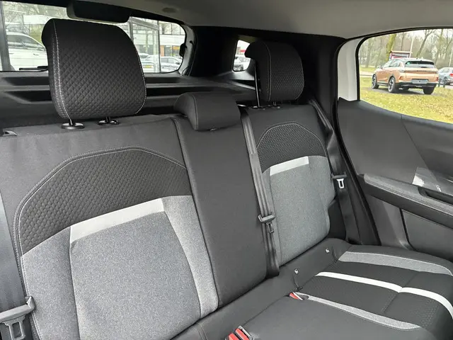 Opel Frontera Electric GS 44 kWh 2026 Elektrisch 41