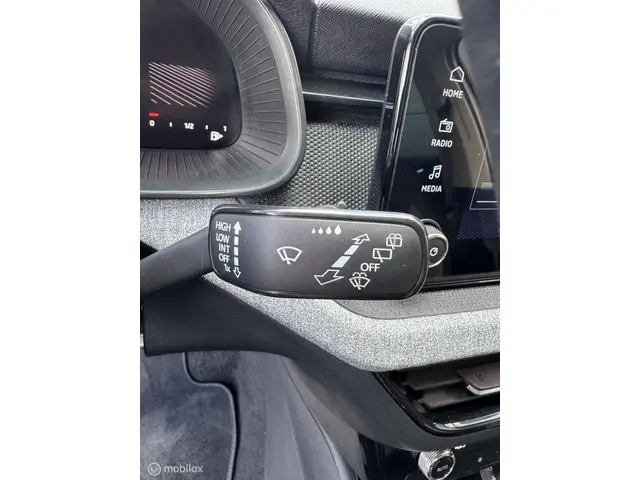 Škoda Kamiq 1.5 TSI ACT Sport Business 2024 Benzine 29
