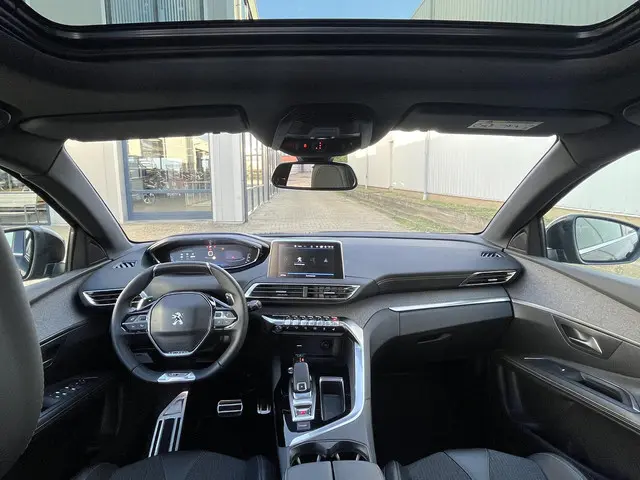 Peugeot 3008 1.6 PureTech GT Line 2020 Benzine 4