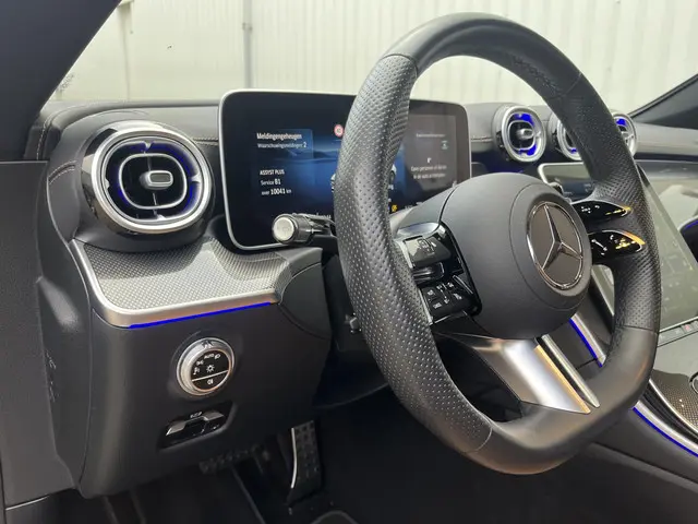 Mercedes-Benz CLE Coupé 200 AMG Line 2024 Benzine 44