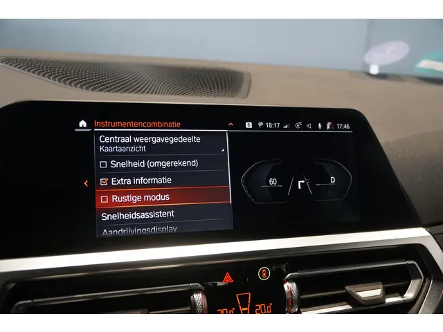 BMW 3 Serie Touring 318i High Executive 2021 Benzine 27