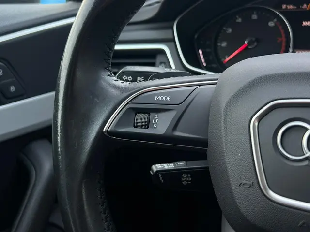 Audi A4 Limousine 2.0 TFSI ultra Pro Line 2016 Benzine 16