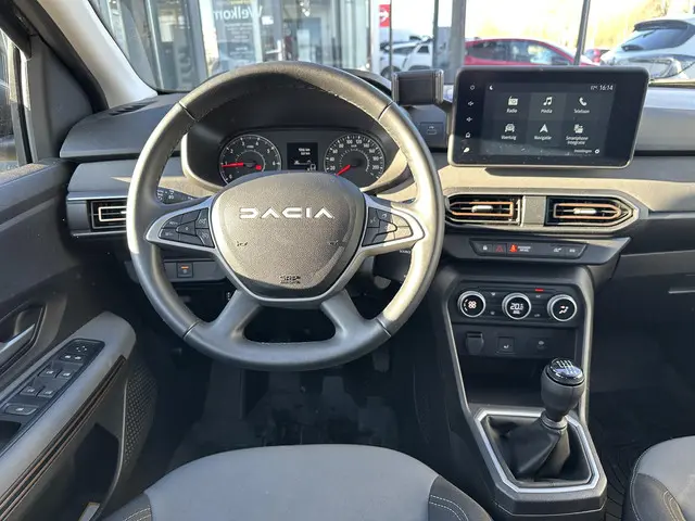 Dacia Sandero Stepway TCe 110 Extreme 2025 Benzine 12