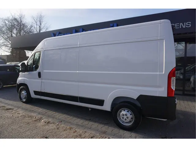 Citroën Jumper 35 2.2HDI L3H2 140PK BPM VRIJ!! 2024 Diesel 3