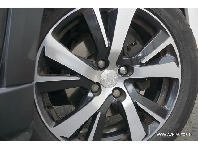 Peugeot 2008 1.2 PureTech GT-Line Automaat 2019 Benzine 10
