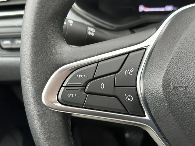 Renault Clio TCe 90 Evolution 2024 Benzine 14