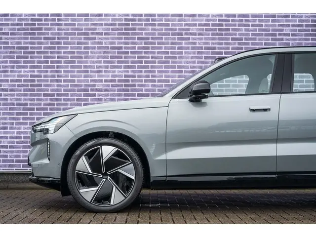 Volvo EX90 Twin Motor Performance Ultra 2025 Elektrisch 15