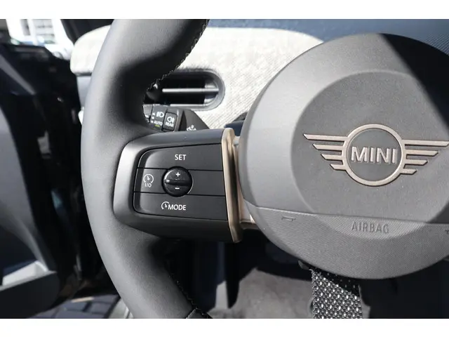 MINI 3-Deurs Cooper S 2025 Benzine 15
