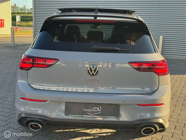 Volkswagen Golf 2.0 TSI GTI CLUBSPORT 2021 Benzine 13