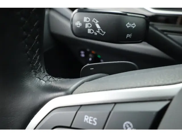 Volkswagen Polo 1.0 TSI R-Line DSG 2025 Benzine 11