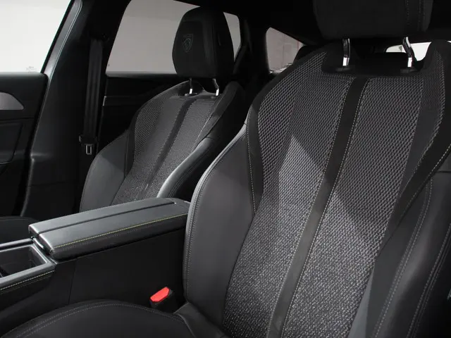 Peugeot 308 1.2 PureTech GT 2024 Benzine 10