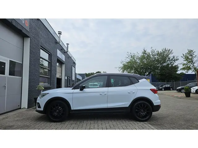 SEAT Arona 1.0 TSI Xcellence 2019 Benzine 3