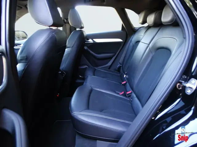 Audi Q3 2.0 TFSI quattro Sport S-Line 2015 Benzine 17
