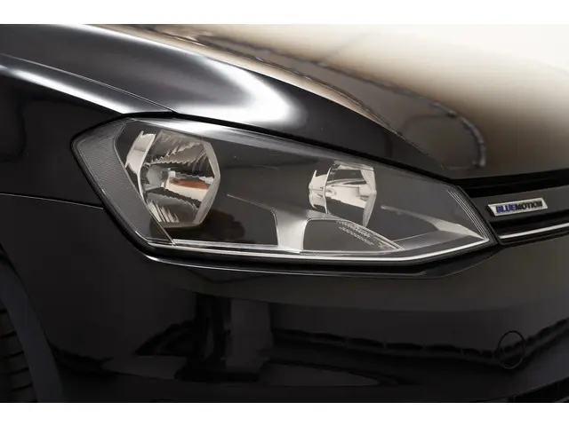 Volkswagen Golf 1.0 TSI Edition [ airco ] 2016 Benzine 22