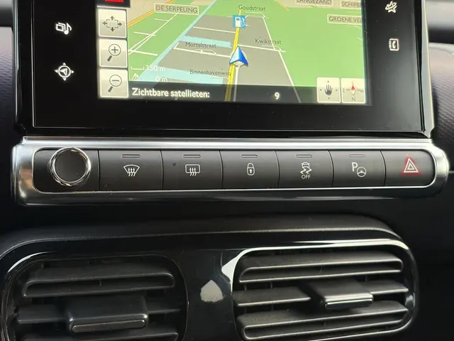 Citroën C4 Cactus 1.2 PureTech Shine 2015 Benzine 23