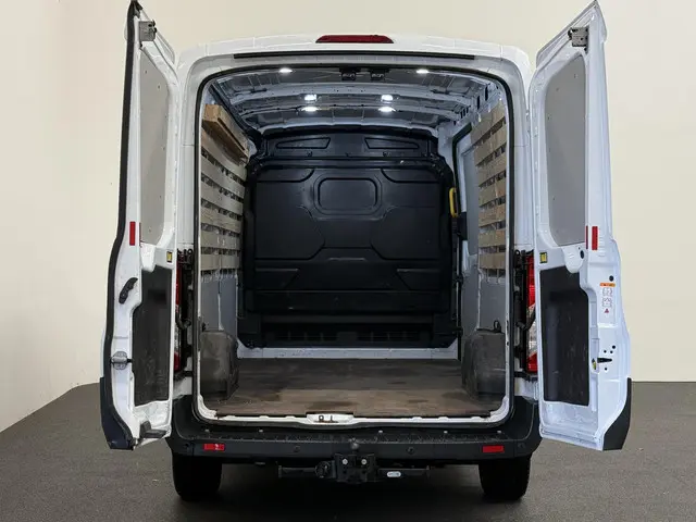 Ford Transit 350 2.0 TDCI L3H3 Trend EUVI 2020 Diesel 11