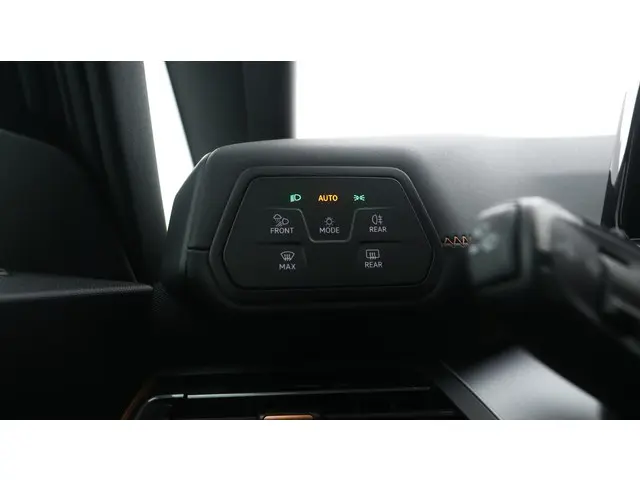 CUPRA Born Business 59 kWh / 2024 Elektrisch 16