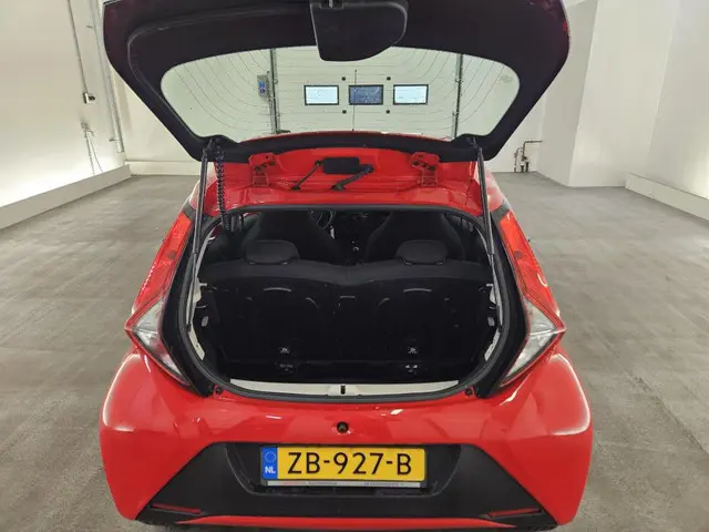 Toyota Aygo 1.0 VVT-i x-fun 2019 Benzine 9