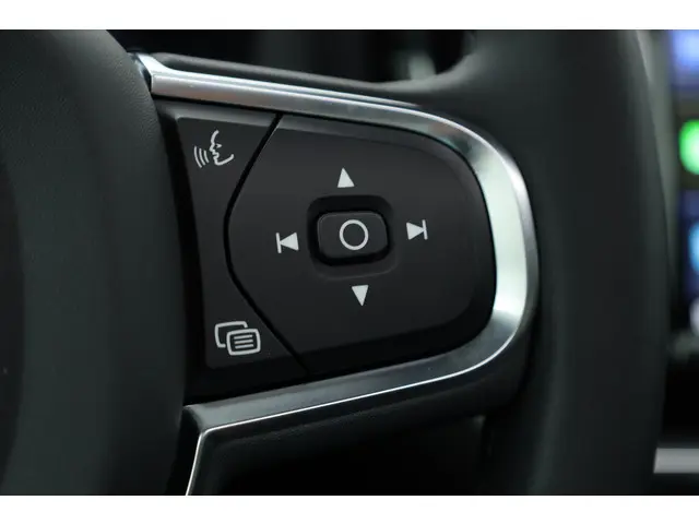 Volvo XC60 T6 Recharge Core 2022 Hybride Benzine 11