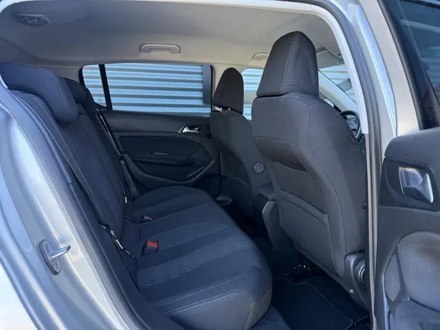 Peugeot 308 1.2 PureTech Allure 2017 Benzine 13