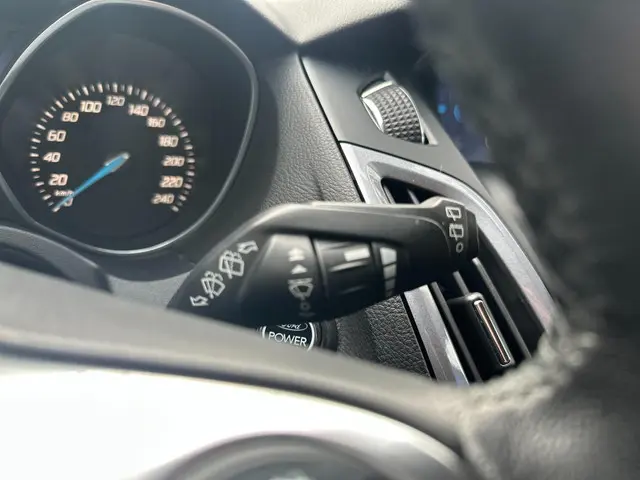Ford Focus Wagon 1.0 EcoBoost Titanium 2013 Benzine 49
