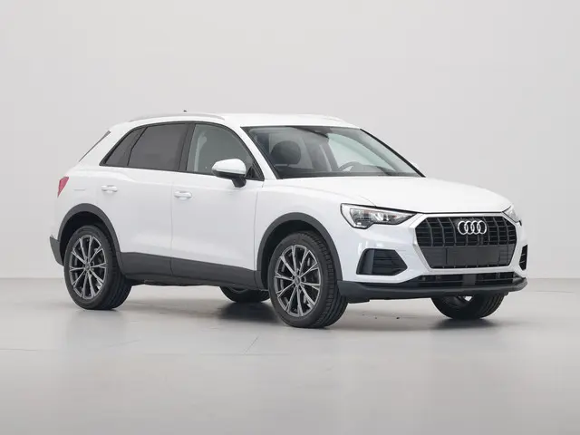 Audi Q3 45 TFSI e 245 pk Pro-Line 2024 Hybride Benzine 8