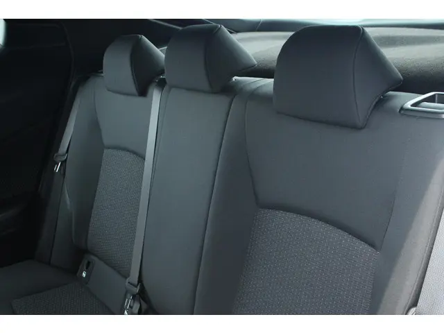 Toyota C-HR 1.8 Hybrid Dynamic 2019 Hybride Benzine 30