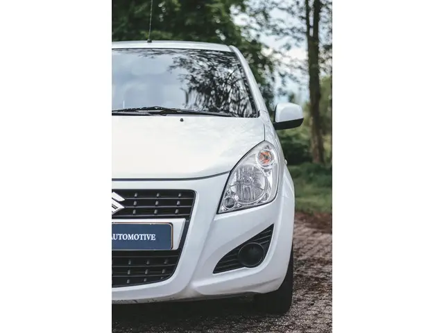Suzuki Splash 1.0 VVT Comfort EASSS 2015 Benzine 4