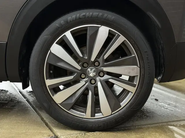 Peugeot 3008 1.2 PureTech GT Line 2017 Benzine 27