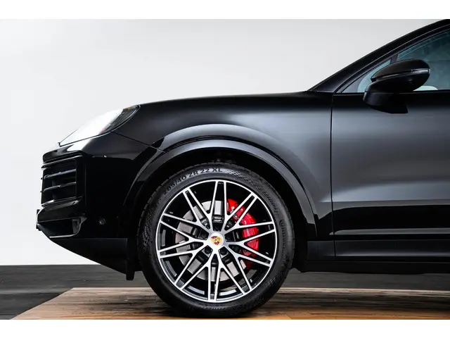 Porsche Cayenne Coupé 4.0 S 2023 Benzine 8