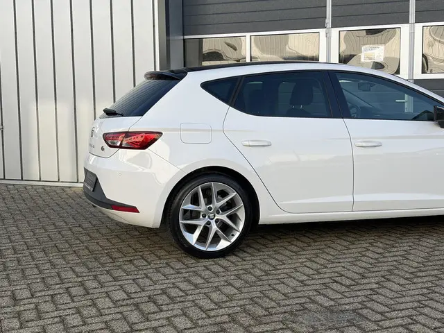 SEAT Leon 1.4 EcoTSI FR 2015 Benzine 8
