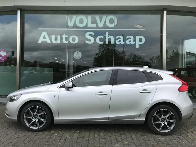 Volvo V40 1.5 T2 Ocean Race Automaat 2016 Benzine 2