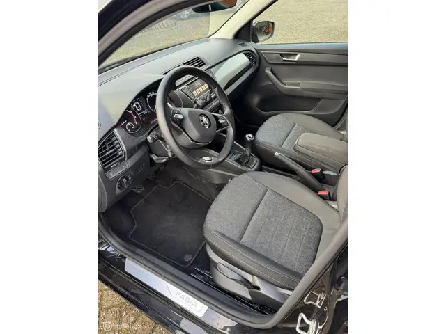 Škoda Fabia Combi 1.0 TSI Business Edition 2022 Benzine 13