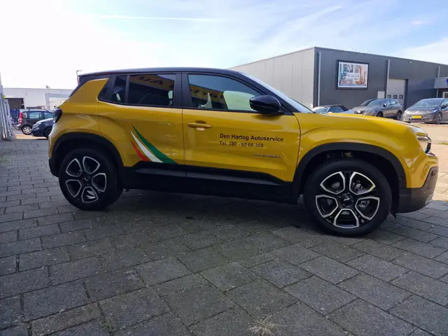 Jeep Avenger Longitude 54 kWh 2023 Elektrisch 10