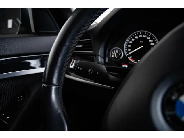 BMW 5 Serie 520i Executive 2016 Benzine 27