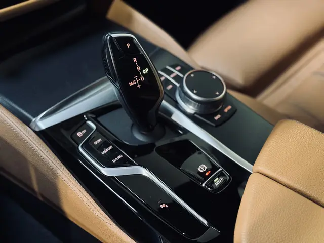 BMW 5 Serie 520i High Exe. M-Sport Plus 2021 Benzine 23