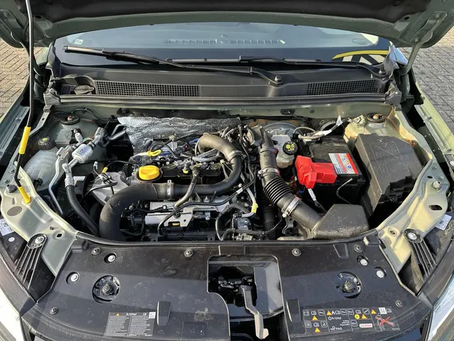Dacia Sandero Stepway TCe 90 Journey 2025 Benzine 25